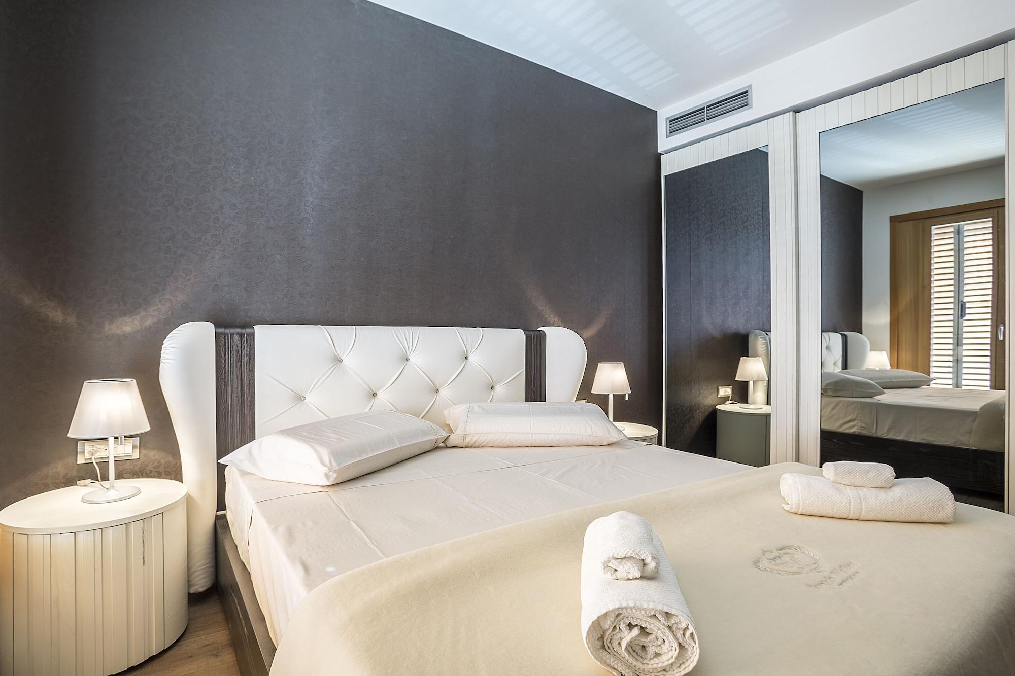 Seaview Luxury Retreat Hotel Split Exterior photo